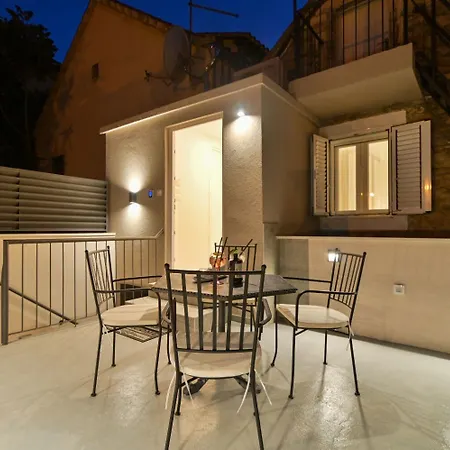 Appartement Sani *